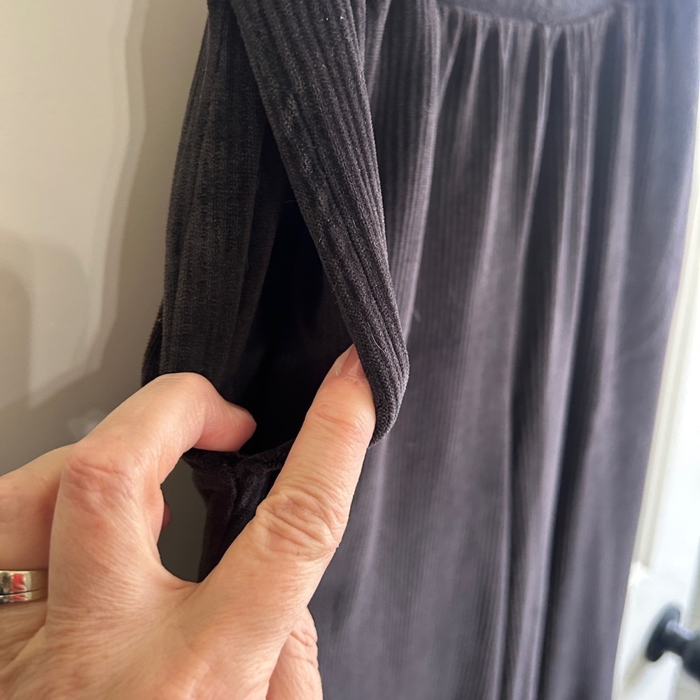 Joyspun pull on size S ribbed velour pants. Wide leg and wide stretch waist. - Picture 4 of 10